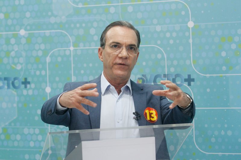 O candidato falou sobre educa&ccedil;&atilde;o, sa&uacute;de e seguran&ccedil;a p&uacute;blica – Foto: Leo Munhoz/ND