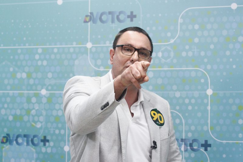 Zimmer n&atilde;o poupou cr&iacute;ticas aos seus advers&aacute;rios – Foto: Leo Munhoz/ND