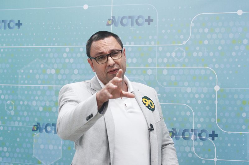 Candidato avisou que transformar&aacute; resid&ecirc;ncia oficial do governador em hospital – Foto: Leo Munhoz/ND