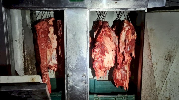 Non-original meat seized – Photo: PMSC/Disclosure/ND