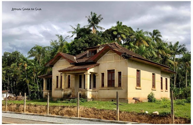 Casa Wippel ficava no bairro Itaipava – Foto: Addison Souza da Silva/via Itaja&iacute; de Antigamente/ND