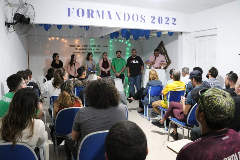 Cerim&ocirc;nia prestigiou 12 pessoas acolhidas pela Passarela da Cidadania – Foto: PMF/Divulga&ccedil;&atilde;o/ND