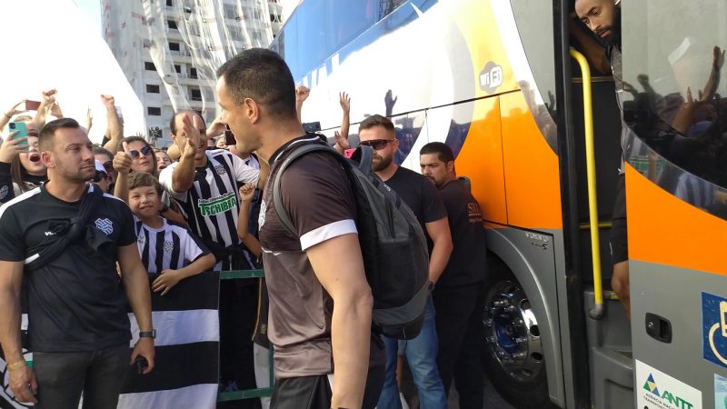 Wilson foi o jogador mais aplaudido do Figueirense