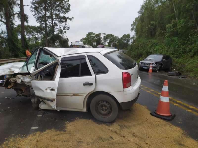 Homem morreu ap&oacute;s grave acidente de tr&acirc;nsito. – Foto: Corpo de Bombeiros/Divulga&ccedil;&atilde;o/ND