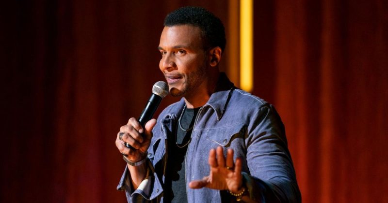 David A. Arnold. Estrela da Netflix, David tinha 54 anos e morreu de “causas naturais”, segundo a fam&iacute;lia – Foto: Reprodu&ccedil;&atilde;o