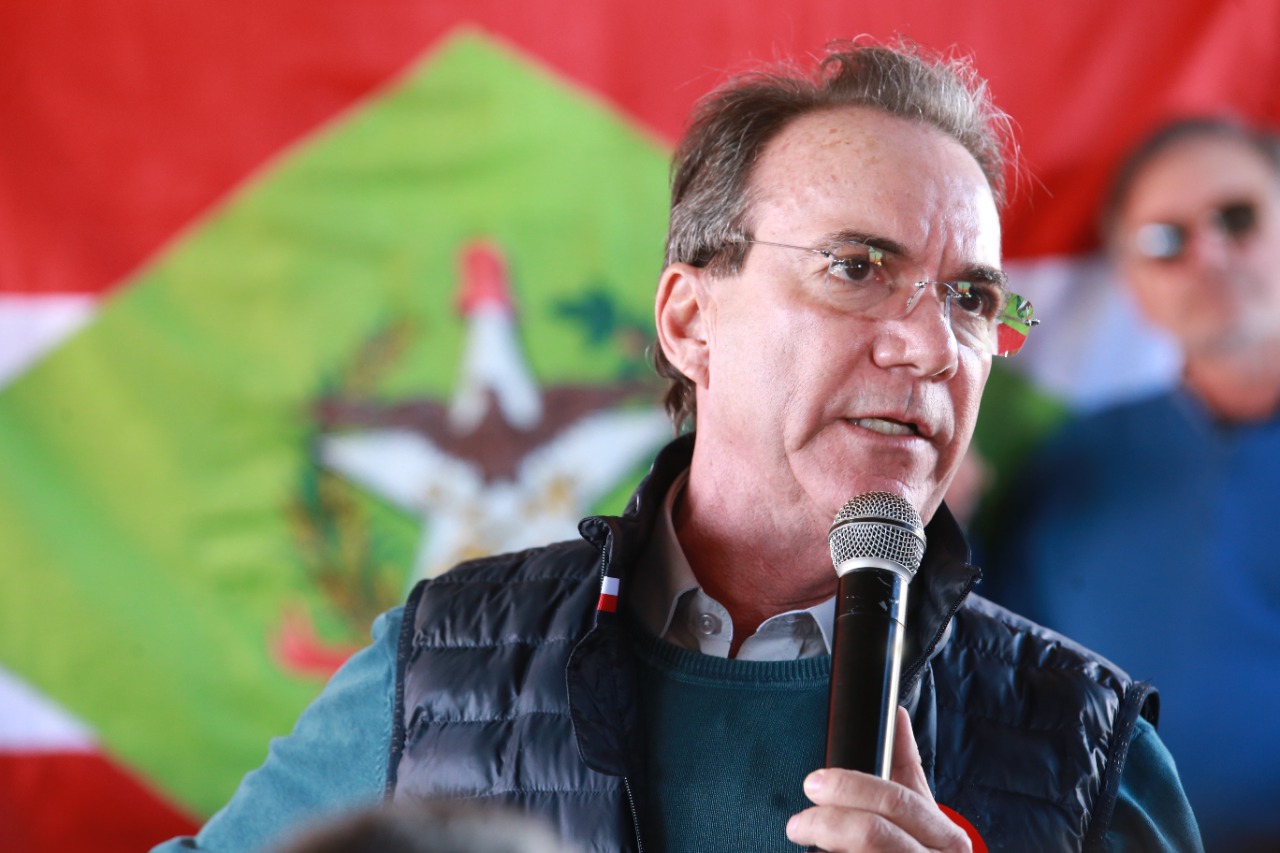 Décio Lima foi um dos fundadores do PT em Santa Catarina, foi vereador e prefeito em Blumenau