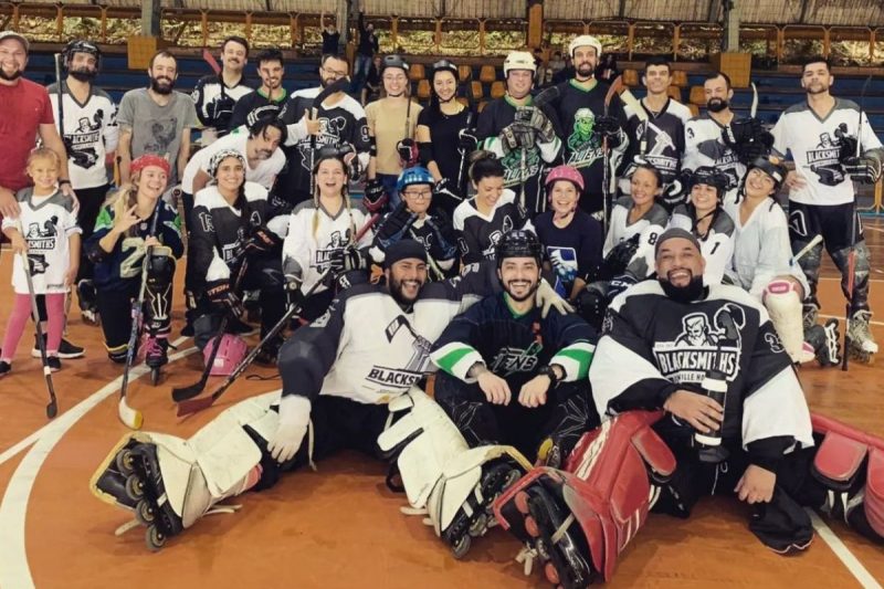 Campeonato in&eacute;dito de hockey re&uacute;ne times de Santa Catarina e do Rio Grande do Sul – Foto: Divulga&ccedil;&atilde;o/ND