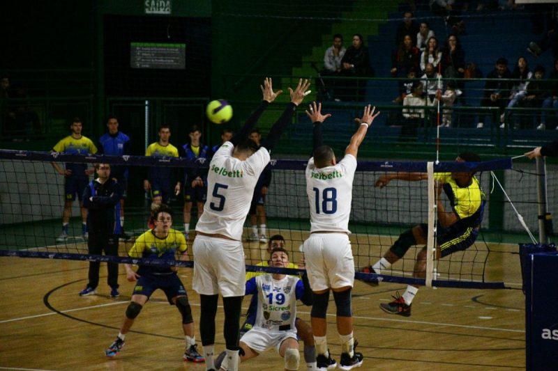 Joinville V&ocirc;lei enfrenta o Timb&oacute; por uma vaga na decis&atilde;o do Campeonato Catarinense – Foto: Design sem nome (30)