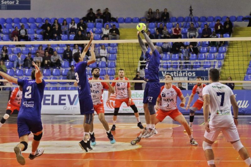 Joinville V&ocirc;lei foi superado pelo Blumenau e ficou com o vice-campeonato do Estadual – Foto: Daniel Mafra/Divulga&ccedil;&atilde;o/ND
