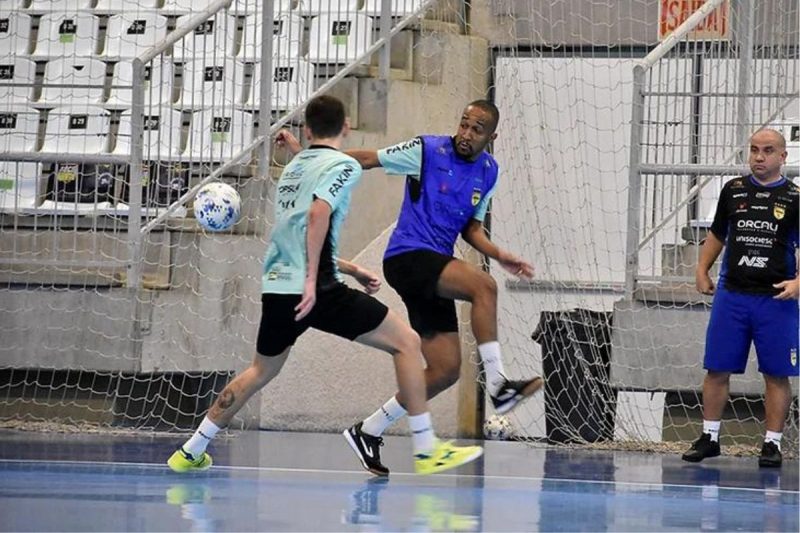 Jaragu&aacute; e S&atilde;o Francisco se enfrentam pelo Estadual de Futsal – Foto: Paulinho Sauer/Jaragu&aacute; Futsal/Divulga&ccedil;&atilde;o/ND