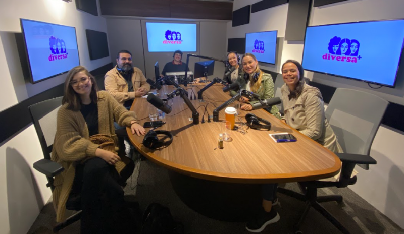 NO AR: ouça o 2º episódio do podcast aDiversa sobre harmonização facial