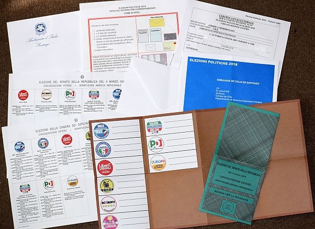 O envelope eleitoral que ser&aacute; enviado ao exterior dever&aacute; ter esse conte&uacute;do – Foto: Divulga&ccedil;&atilde;o