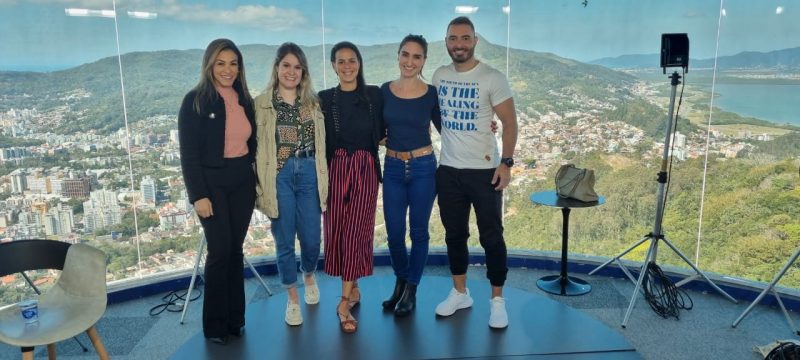 Novo epis&oacute;dio do podcast debate sobrecarga mental feminina – Foto: ND