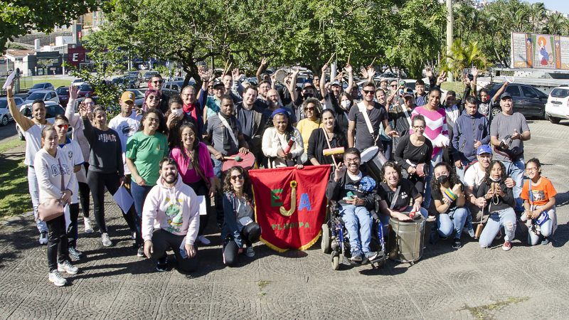Projeto da EJA leva estudantes para conhecer Florianópolis