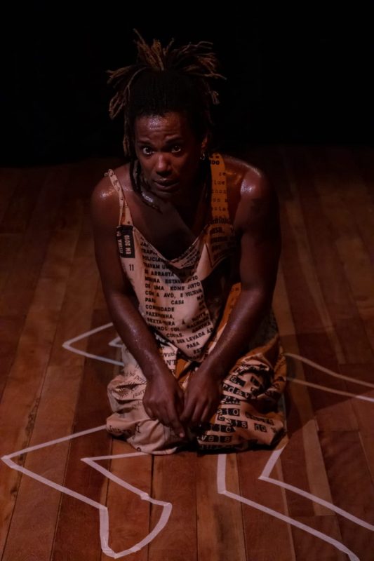 N&atilde;o Corre Menino, mon&oacute;logo da Cia Nosso Olhar – Foto Maur&iacute;cio Garcias/Divulga&ccedil;&atilde;o/ND