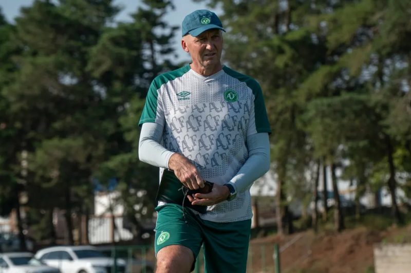 Gilmar Dal Pozzo reestreou pela Chapecoense – com vit&oacute;ria – Foto: Tiago Meneghini/Chapecoense/ND