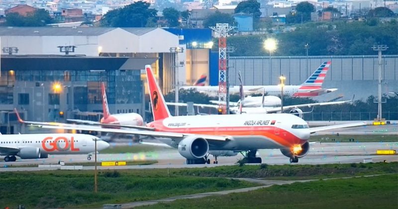 Avi&atilde;o da Angola Airlines fura a fila e irrita piloto da Gol – Foto: Reprodu&ccedil;&atilde;o