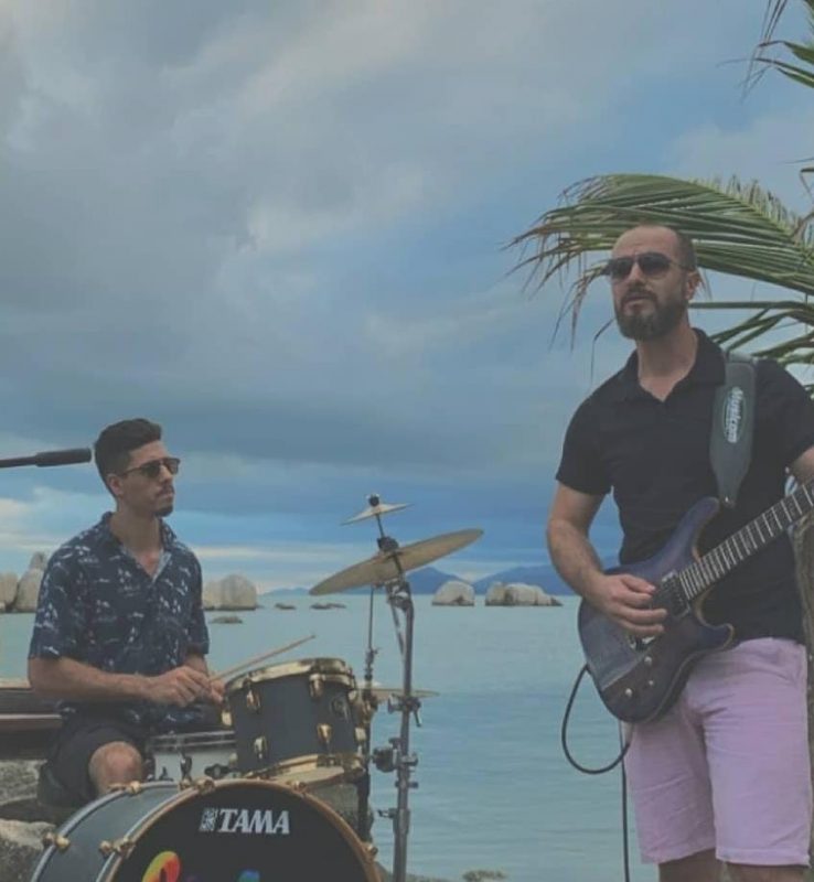 Pai e filho tocam m&uacute;sicas da banda juntos – Foto: Reprodu&ccedil;&atilde;o/@brunonataliooficial/ND