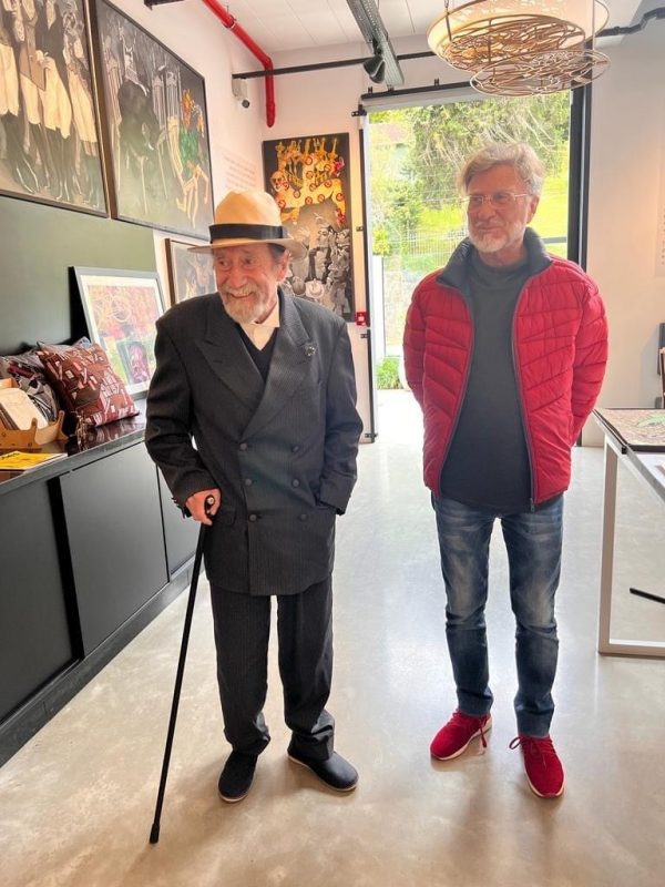 Meses sem estar Joinville, a visita no Instituto foi uma surpresa para quem passava pelo local. – Foto: Divulga&ccedil;&atilde;o