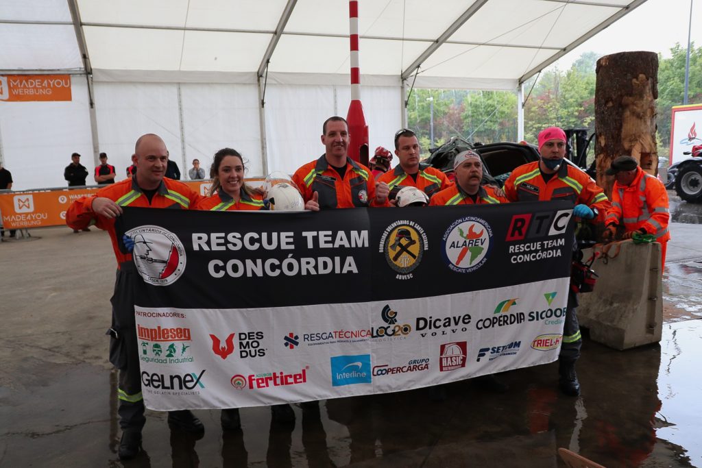 Nas provas de Resgate Veicular, onde conquistaram o 4° lugar, como melhor equipe médica da prova rápida, participaram ainda Alexandre Grolli, Paulo Sérgio Leão, Marcos Bortoli e Arlan Lazarotto. - World Rescue Challenge/Reprodução/ND