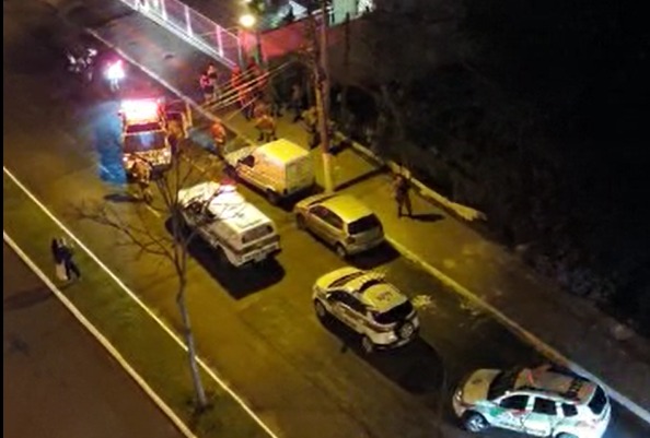 Diversas viaturas foram acionadas, as guarni&ccedil;&otilde;es receberam muitas liga&ccedil;&otilde;es de vizinhos. – Foto: Internet/Reprodu&ccedil;&atilde;o/ND