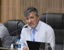 O vereador Itamar da Silva assumiu o governo de I&ccedil;ara de forma interina e surpreendeu ao declarar voto em candidato de outro partido. – Foto: Divulga&ccedil;&atilde;o