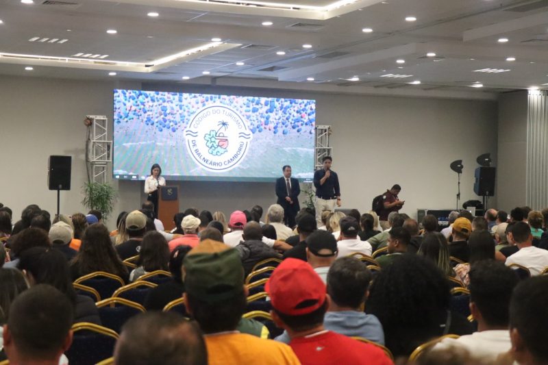 Profissionais participaram de forma&ccedil;&atilde;o com palestrantes – Foto: Rafael de Novaes Mendes/Prefeitura de BC/Reprodu&ccedil;&atilde;o/ND