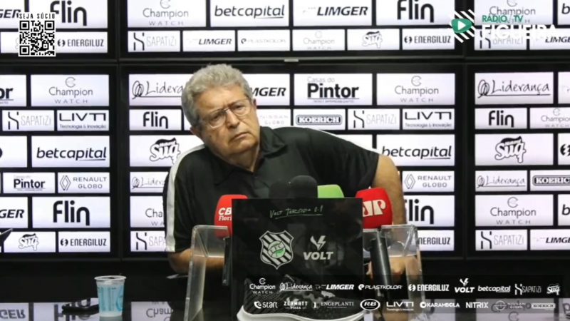 Jos&eacute; Carlos Lages vai sair do Figueirense. Fica at&eacute; o fim do ano. Ser&aacute;? – Foto: TV Figueirense/Reprodu&ccedil;&atilde;o