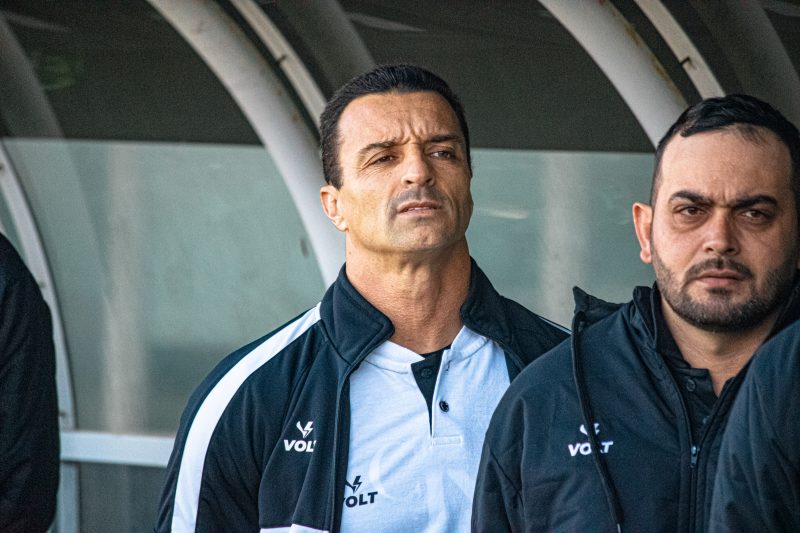 Júnior Rocha, técnico do Figueirense