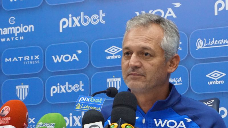 Lisca n&atilde;o joga a toalha ap&oacute;s nova derrota – Foto: Ian Sell/ND