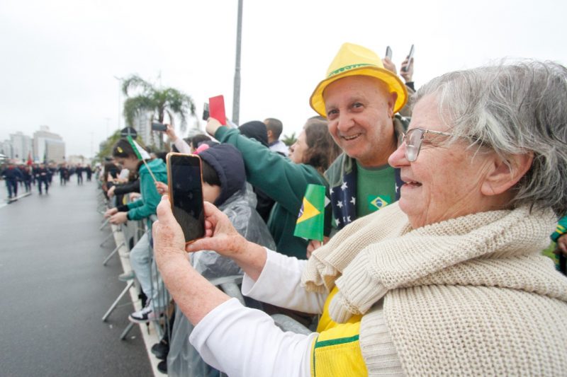 O casal Miguel Passos Vieira e Maria Elair Vieira – Foto: Leo Munhoz/ND