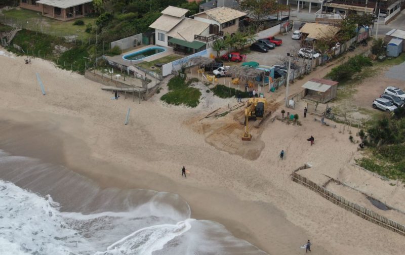 Barreira protetora tem o objetivo de evitar os processos erosivos na regi&atilde;o – Foto: PMF/Divulga&ccedil;&atilde;o/ND