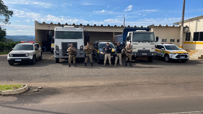 A pol&iacute;cia desconfiou dos caminh&otilde;es e descobriu estarem adulterados. – Foto: PRF/Reprodu&ccedil;&atilde;o/ND