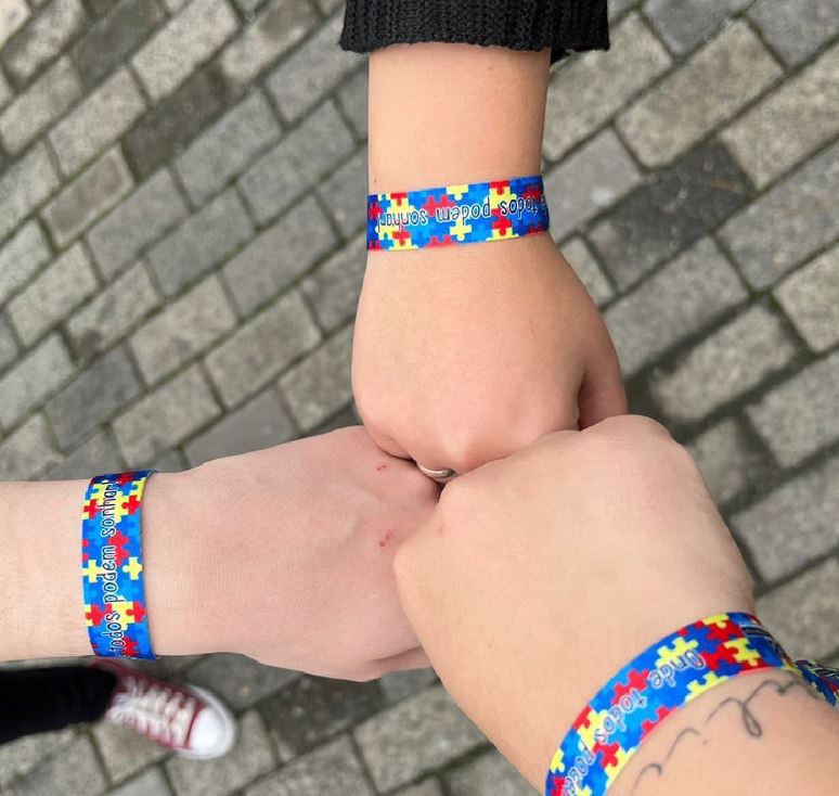 Oktoberfest cria iniciativa para melhorar experi&ecirc;ncia de pessoas com autismo – Foto: Reprodu&ccedil;&atilde;o/@oktoberfest_blumenau