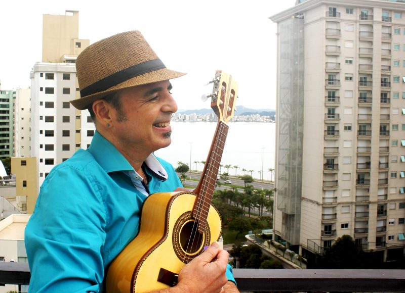 Rodrigo Piva, cantor e compositor de Florian&oacute;polis – Foto: Cassia Piva/Divulga&ccedil;&atilde;o/ND