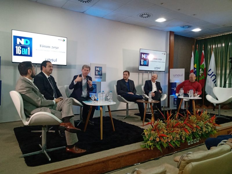 F&oacute;rum 2050 discutiu educa&ccedil;&atilde;o e o mundo do trabalho – Foto: Fabio Gadotti/ND