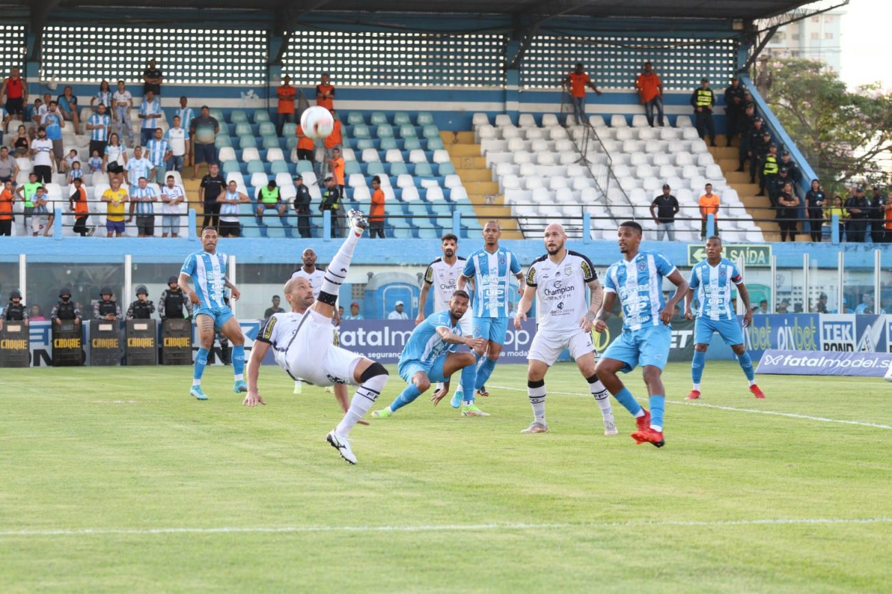 VÍDEOS: Figueirense Perde O Jogo E 'ressuscita' O Paysandu Na Série C