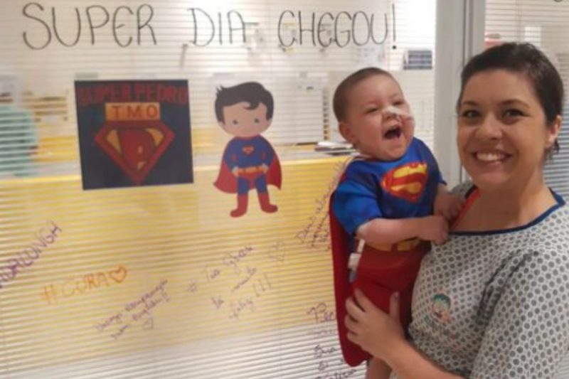 Transplante de medula aconteceu no s&aacute;bado, em Curitiba – Foto: Arquivo pessoal