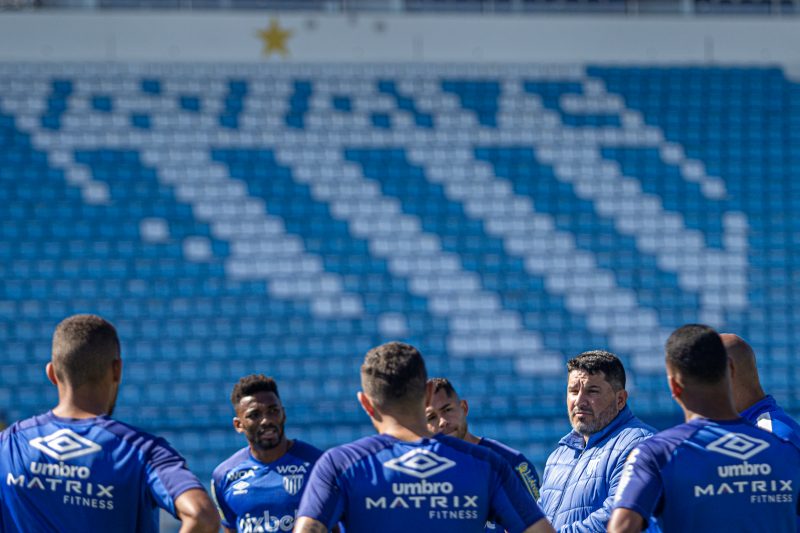 Avaí vive momento difícil na temporada