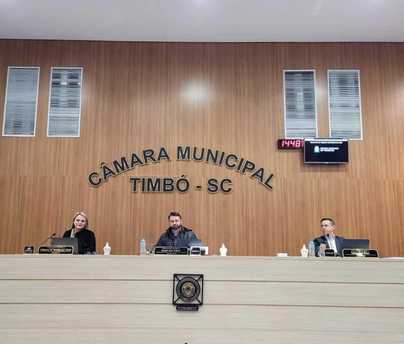 Ivonir Schrer (Uni&atilde;o) renunciou &agrave; presid&ecirc;ncia da C&acirc;mara ap&oacute;s condena&ccedil;&atilde;o em 2022, mas continuou como vereador – Foto: C&acirc;mara Municipal de Timb&oacute;/Divulga&ccedil;&atilde;o/ND
