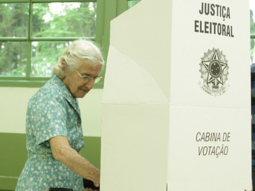 Campanha pelo voto dos idosos