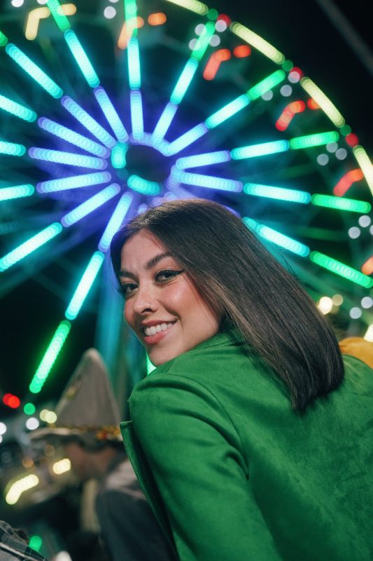 Atriz Thalita Meneghim compartilhou a experi&ecirc;ncia de estar no Camarote Spaten da Oktoberfest na internet – Foto: Thiago Tomazzoni