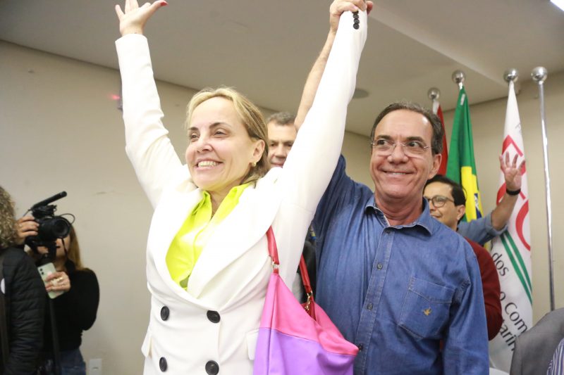 Lurian est&aacute; em Florian&oacute;polis participando da campanha de D&eacute;cio Lima (PT) – Foto: Denner Ovidio/Divulga&ccedil;&atilde;o/ND