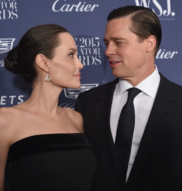 na foto aparece o casal Brad Pitt e Angelina Jolie que se conheceu em 2005 após gravações de Sr. e Sra. Smith