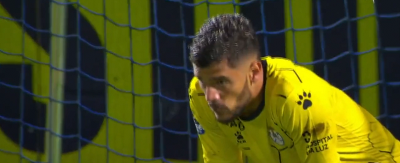 Goleiro, ex-Tubar&atilde;o, brilhou em Portugal – Foto: Reprodu&ccedil;&atilde;o Youtube