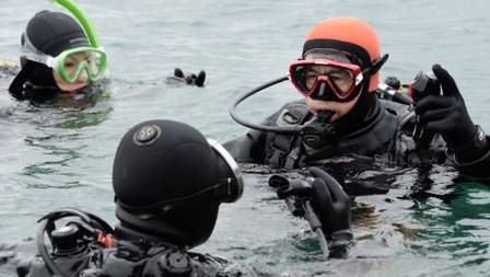 Em 2013, Yasuo tirou licen&ccedil;a de mergulhador para continuar as buscas – Foto: AFP/Reprodu&ccedil;&atilde;o/ND