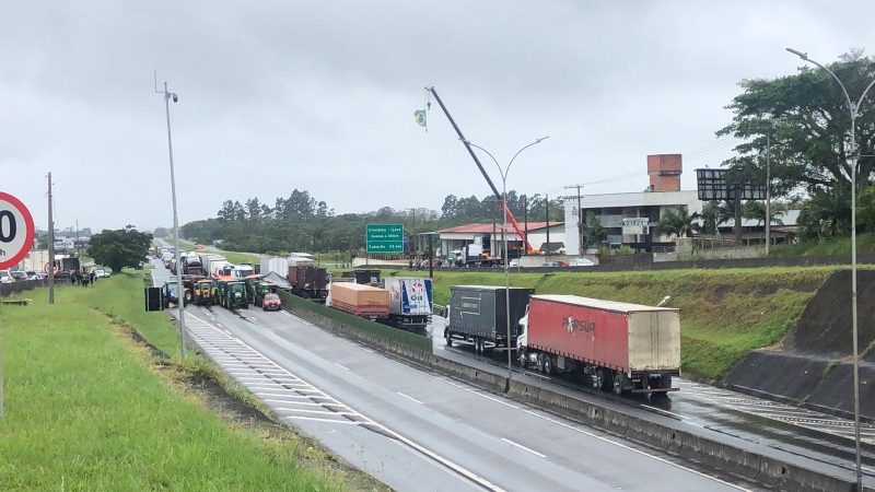 Bloqueios em rodovias de SC