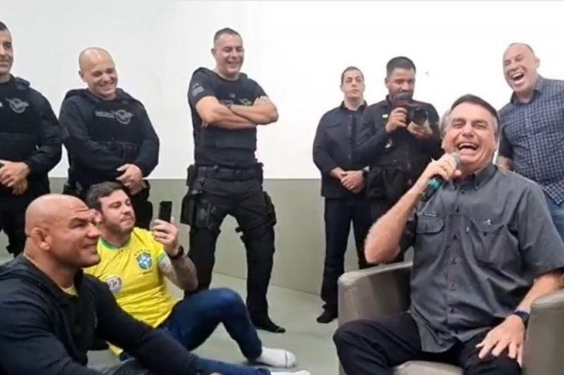 Bolsonaro participou de encontro em S&atilde;o Paulo na noite desta sexta-feira (21) – Foto: Internet/Reprodu&ccedil;&atilde;o