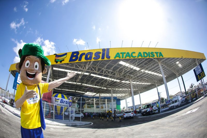 inauguracão de supermercado