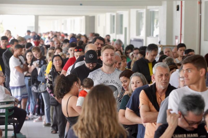 Mais de 356 mil eleitores foram &agrave;s urnas neste domingo&nbsp; – Foto: Carlos Jr/ND